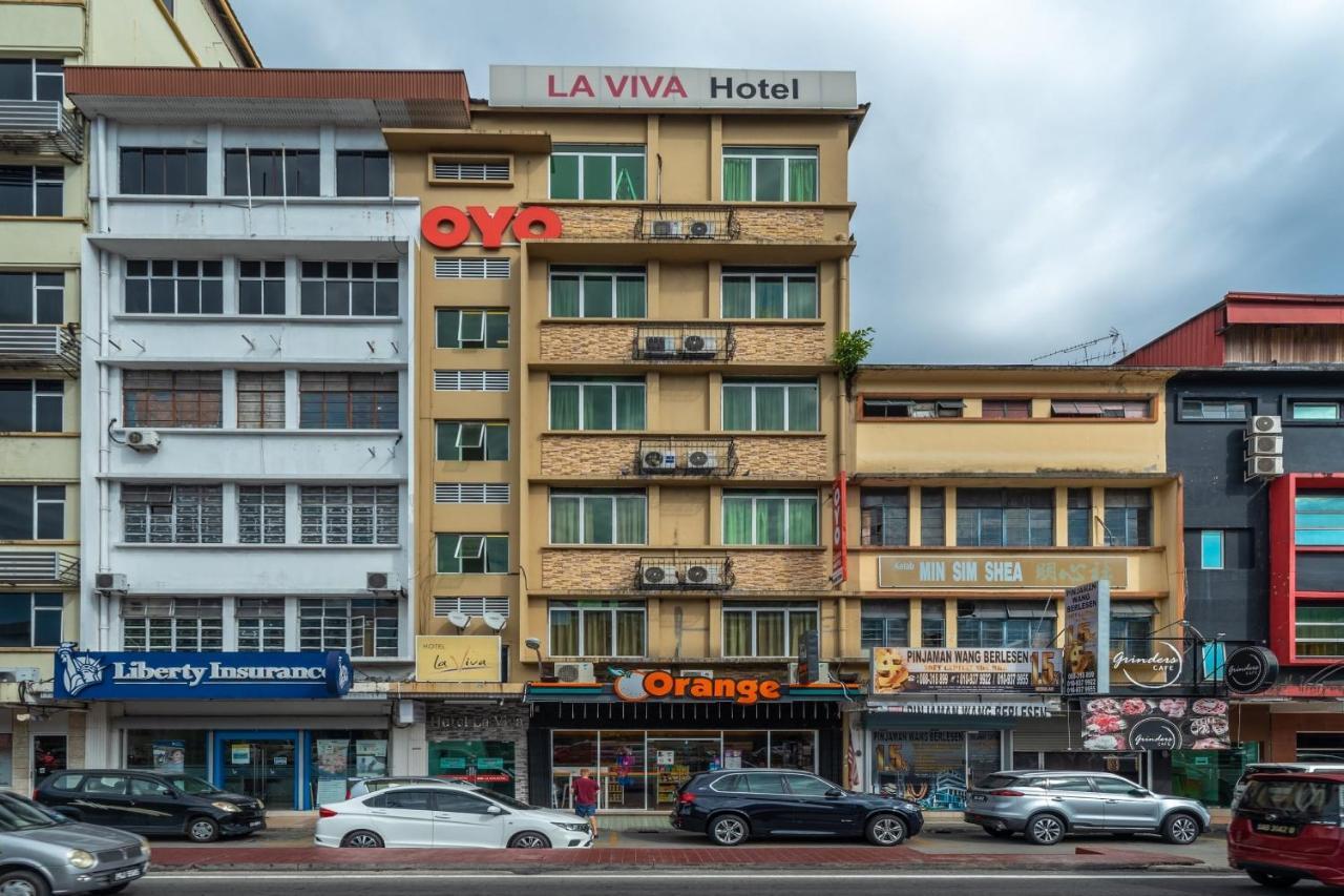 Oyo 216 La Viva Hotel Kota Kinabalu Exterior photo